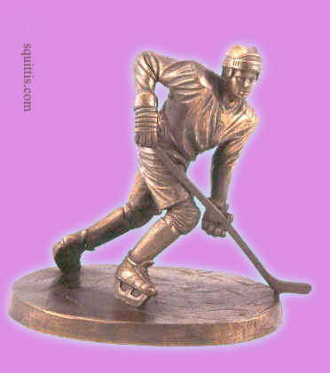 Statue of hockey player